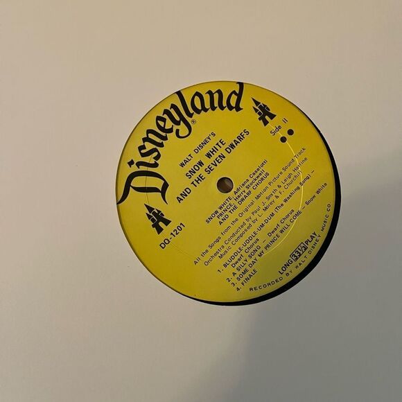 VINTAGE WALT DISNEY SNOW WHITE & SEVEN DWARFS DISNEYLAND RECORD - Picture 8 of 8